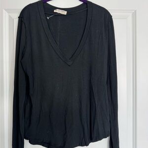 NWOT - WE THE FREE / Black V-Neck Long Sleeve Top